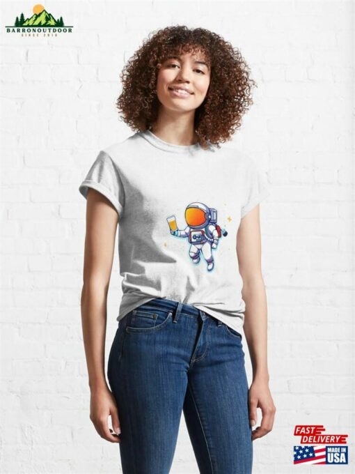 Astronaut Classic T-Shirt Sweatshirt Unisex