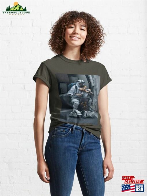 Astronaut Playing Violin Classic T-Shirt