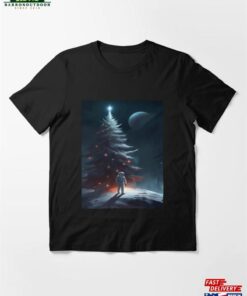 Astronauts Celebrate Christmas On The Moon Essential T-Shirt Sweatshirt