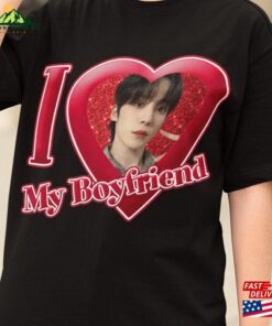 Ateez Yunho Selca Photo I Love My Boyfriend Shirt Custom Merch Hoodie T-Shirt