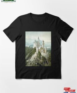 Austrian Painting Castle ) Essential T-Shirt Classic Sweatshirt