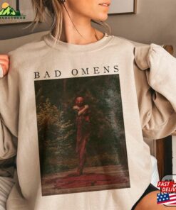 Bad Omens Red Veil T-Shirt Vintage 2024 Shirt Rock Music Sweatshirt Classic