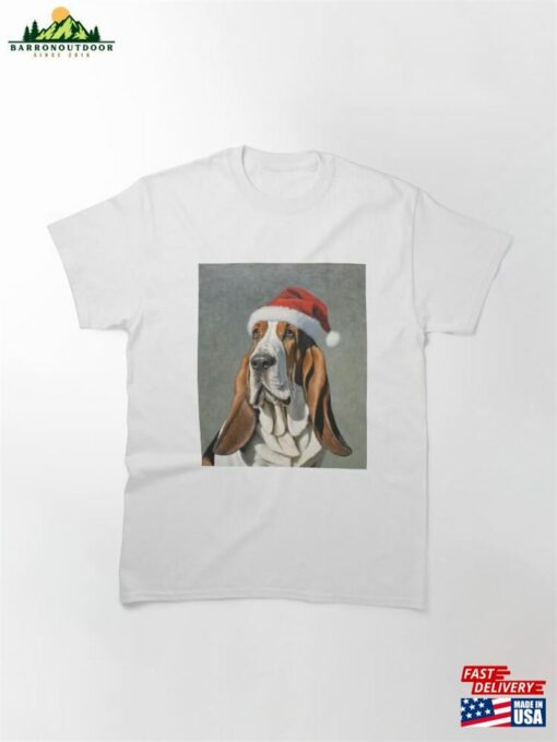 Basset Hound In A Santa Hat Classic T-Shirt Hoodie