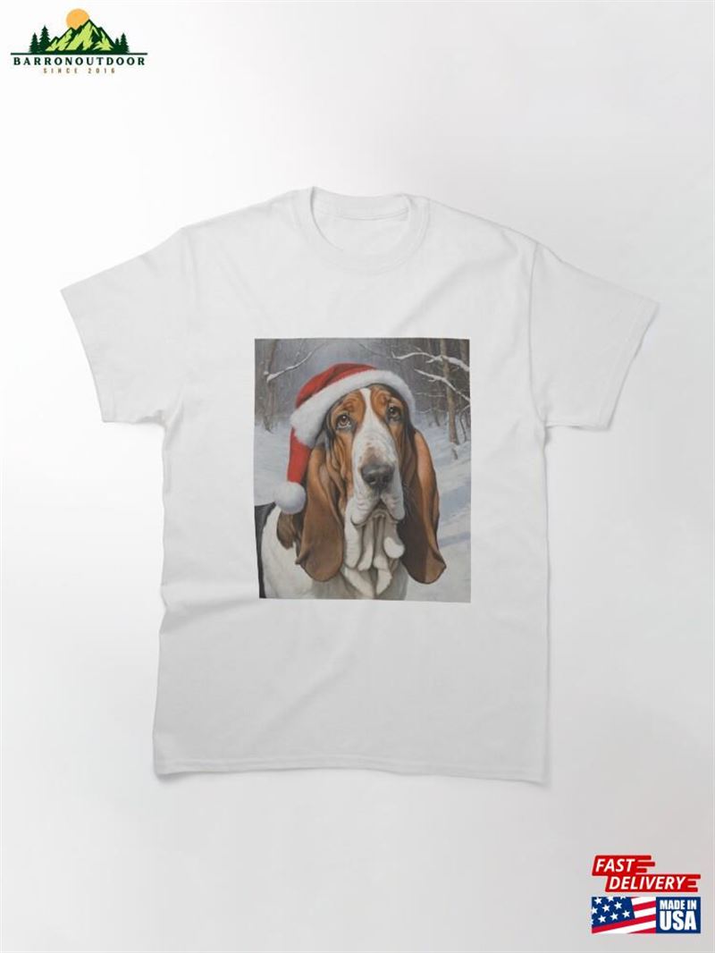 Basset Hound In A Santa Hat Classic T-Shirt Unisex Basset Hound In A Santa Hat Classic T-Shirt Unisex