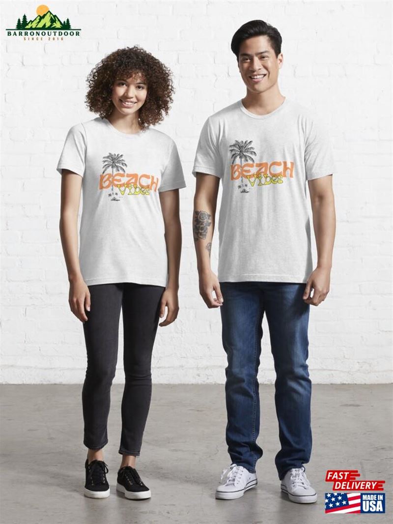 Beach Vibes Essential T-Shirt Classic Sweatshirt Beach Vibes Essential T-Shirt Classic Sweatshirt