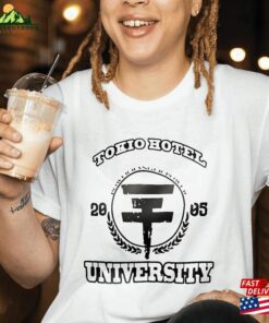 Bey Ond Th E Wor Hoodie Sweatshirt