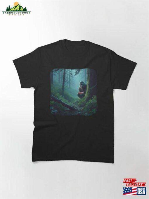 Bigfoot Hiding In The Forest Eating Watermelon Classic T-Shirt Hoodie