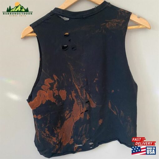 Bleached And Distressed Queen Crop Top Size Small T-Shirt Classic