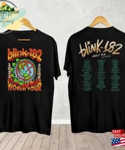 Blink 182 Band World Tour 2023 2024 Shirt 90S Vintage Smile T-Shirt Sweatshirt Classic