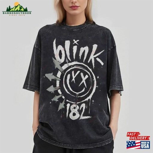 Blink 182 Drawn Unisex T-Shirt Pop Punk World Tour Shirt Sweatshirt Classic