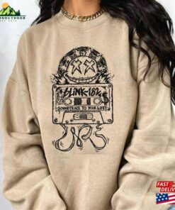 Blink 182 Shirt Band Tee Vintage Sweatshirt Classic Blink 182 Shirt Band Tee Vintage Sweatshirt Classic