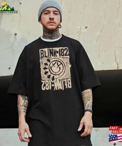 Blink 182 Shirt Band Tee Vintage T-Shirt Sweatshirt