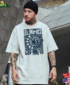 Blink 182 Shirt Band Tee Vintage T-Shirt Sweatshirt 2 Blink 182 Shirt Band Tee Vintage T Shirt Sweatshirt 3