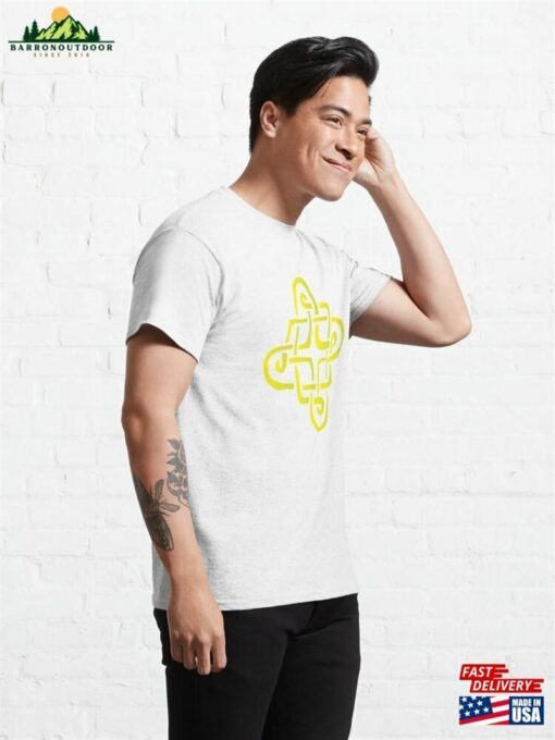 Brigid’s Knot In Yellow Classic T-Shirt Unisex