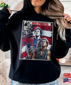 Bruce Pringsteen Comic Shirt 90S Vintage Merch Born In The U S A Album Music Tour Ticket 2023 Unisex Tee Sweat 240623S3 Hoodie Sweatshirt 3 Bruce Pringsteen Comic Shirt 90S Vintage Merch Born In The U S A Album Music Tour Ticket 2023 Unisex Tee Sweat 240623S3 Hoodie Sweatshirt 4