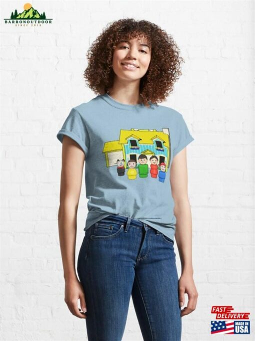 Brunette Family With Yellow House Classic T-Shirt Sweatshirt