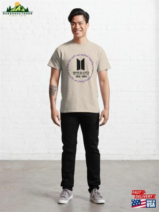 Bts 10Th Anniversary Logo Classic T-Shirt Hoodie