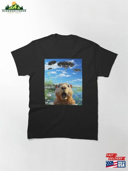 Capybara Selfie With Ufos Classic T-Shirt Hoodie