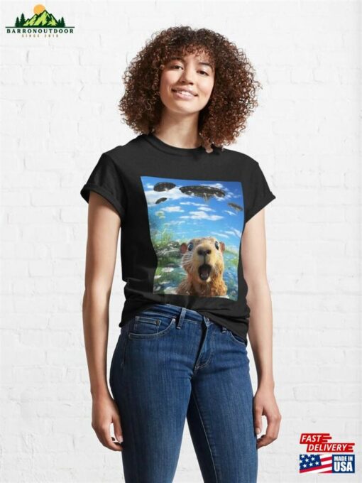 Capybara Selfie With Ufos Classic T-Shirt Hoodie