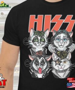 Cat T-Shirt Hiss Cats Making A Parody Of Kiss Rock And Roll Stars Sweatshirt Classic Cat T-Shirt Hiss Cats Making A Parody Of Kiss Rock And Roll Stars Sweatshirt Classic