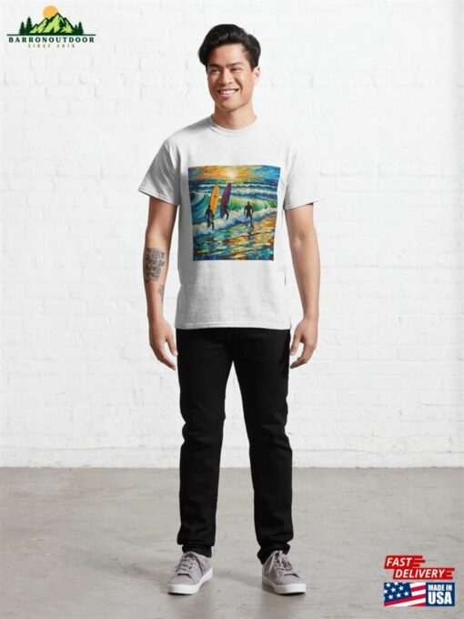 Catching A Wave Classic T-Shirt Hoodie