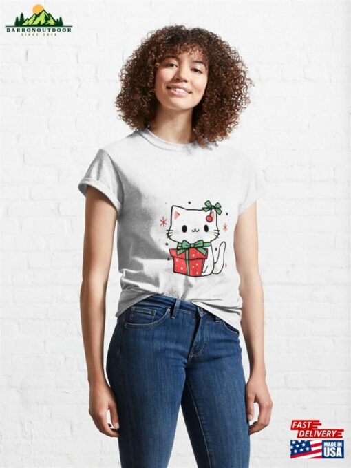 Christmas Cat With Red Gift Classic T-Shirt Hoodie