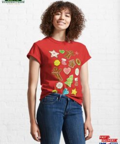 Christmas Cookies Pattern Green Background Classic T-Shirt Sweatshirt Christmas Cookies Pattern Green Background Classic T-Shirt Sweatshirt
