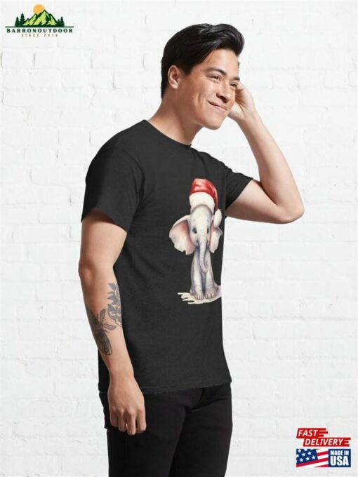 Christmas Elephant Classic T-Shirt Unisex