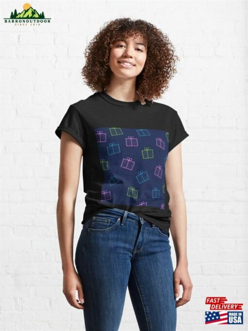 Christmas Gifts Pattern Classic T-Shirt Unisex