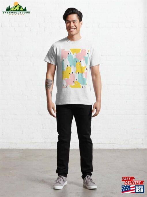 Colorful Pastel Blue Yellow Pink Llamas Whimsical Llama Motif Best Xmas Gifts Classic T-Shirt