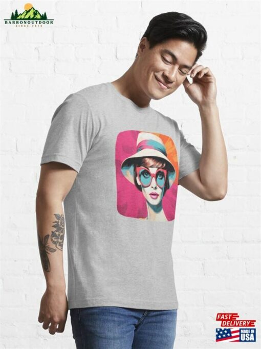 Colorful Pop Art Portrait Of Stylish Woman Essential T-Shirt Unisex