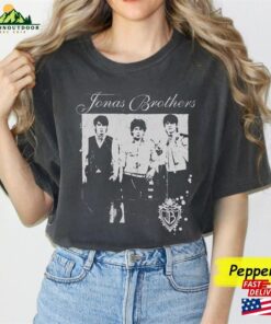 Comfort Colors® Jonas Brothers Vintage Shirt Five Albums One Night Tour 2023 T-Shirt Classic