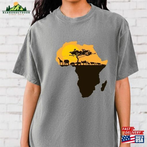 Comfort Colors Africa Map Shirt Juneteenth Black History Month Gift Classic T-Shirt