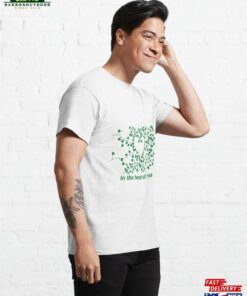 Creeper Branches Forming A Heart Classic T Shirt Unisex 4