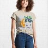 Cute Fox Trying To Reach Some Grapes Classic T-Shirt Hoodie