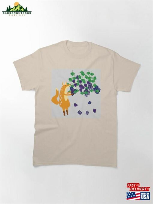 Cute Fox Trying To Reach Some Grapes Classic T-Shirt Hoodie