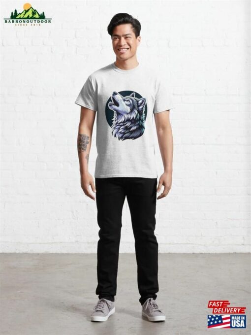 Dark Howling Wolf Classic T-Shirt Sweatshirt