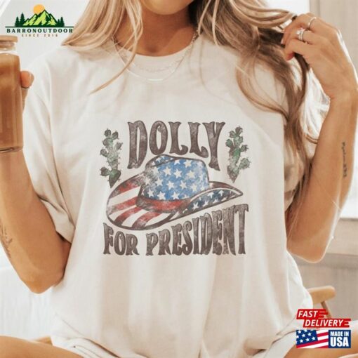 Dolly For President 2024 Election Sweatshirt Classic T-Shirt