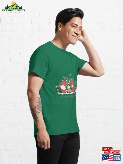 Christmas Junkie Classic T-Shirt Unisex Sweatshirt