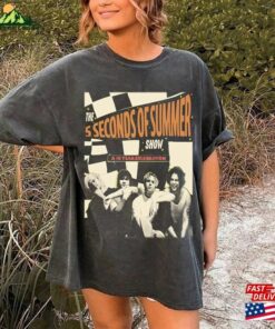 Comfort Color 5Sos 10 Year Celebration Tour 2023 Graphic Shirt 5 Seconds Of Summer Music Unisex Sweatshirt 1