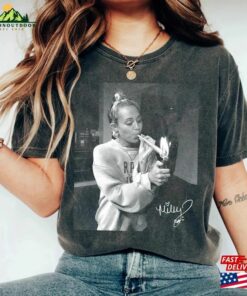 Comfort Color Miley Graphic Music Tour Cyrus 2023 Hoodie Classic Comfort Color Miley Graphic Music Tour Cyrus 2023 Hoodie Classic