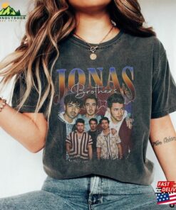 Comfort Color Shirt Vintage Jonas Brother Five Albums One Night Tour Brothers 2023 90’S Tee T-Shirt Sweatshirt