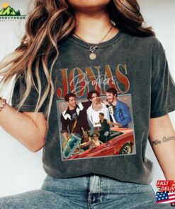 Comfort Color Shirt Vintage Jonas Brother Five Albums One Night Tour Brothers 2023 90’S Tee Unisex T-Shirt