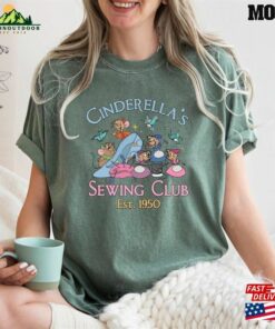 Comfort Colors® Cinderella’s Sewing Club Est 1950 Shirt Disney Princess Cinderella T-Shirt Classic Comfort Colors® Cinderella’s Sewing Club Est 1950 Shirt Disney Princess Cinderella T-Shirt Classic