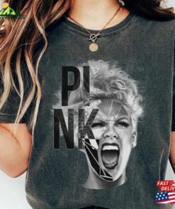 Comfort Colors® Vintage Pink Art Shirt Singer Concert 2023 P!Nk Sweatshirt Classic T-Shirt