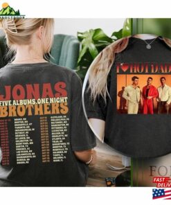 Comfort Colors I Love Hot Dads Jonas Brothers Shirt Five Albums One Night Tour Gift For Fan Classic T-Shirt