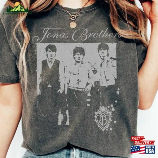 Comfort Colors Jonas Brothers Shirt Five Albums One Night Tour 2023 Unisex Hoodie