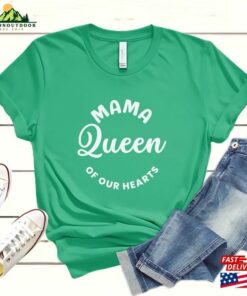 Comfort Colors Mama Queen Of Hearts Shirt Hoodie T-Shirt Comfort Colors Mama Queen Of Hearts Shirt Hoodie T-Shirt