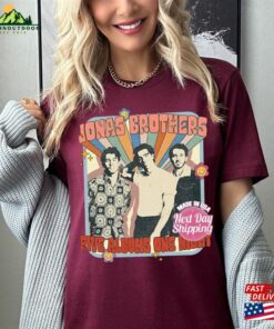 Comfort T-Shirt Five Album One Night Shirt Concert 2023 Retro Unisex Gift Jonas 90 Classic Sweatshirt 2 Comfort T Shirt Five Album One Night Shirt Concert 2023 Retro Unisex Gift Jonas 90 Classic Sweatshirt 3