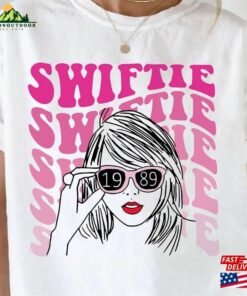 Cute Swiftie 1989 Shirt Retro Outfits Merch Unisex Sweatshirt 3
